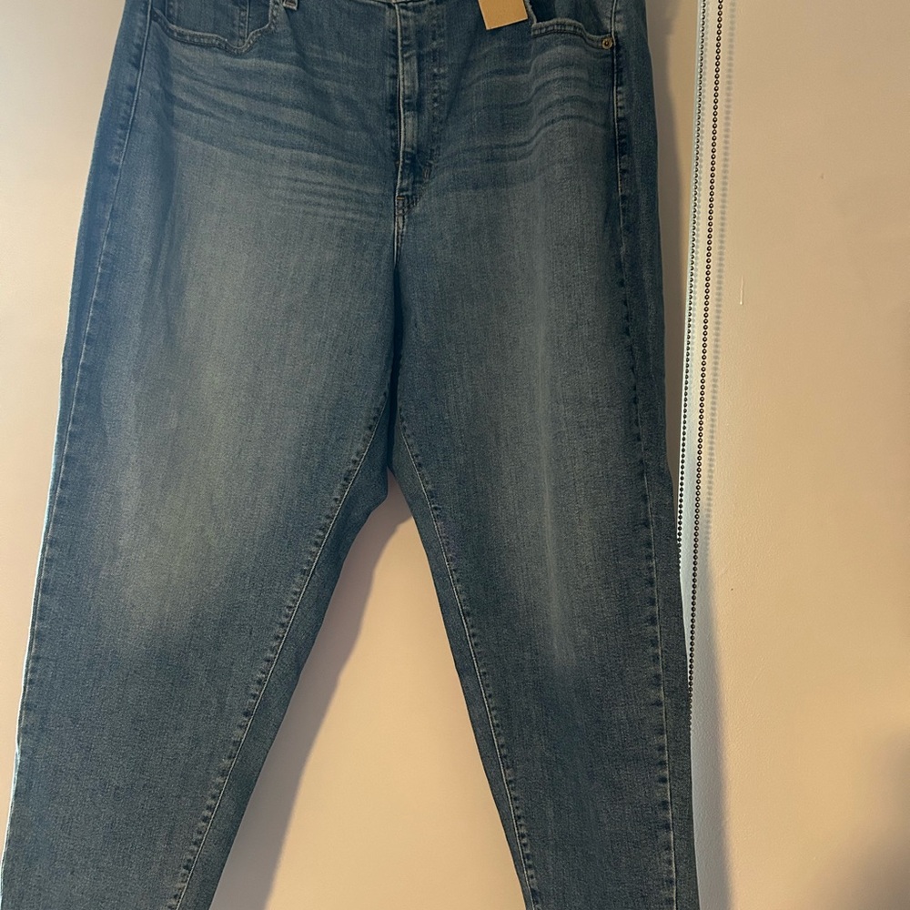 Levi's High-Waisted Blue Mom Jeans